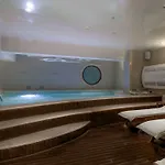 Cosmopolitan 4*