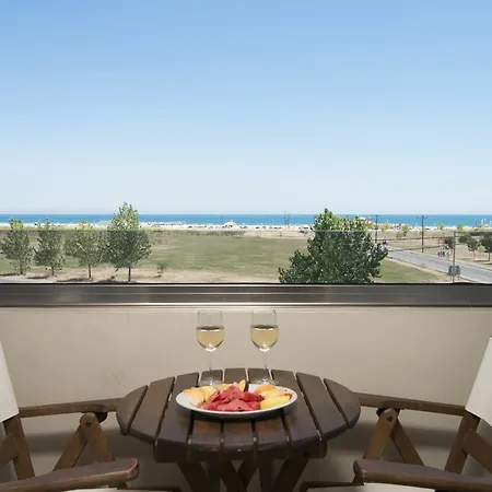 Cosmopolitan Hotel 4*