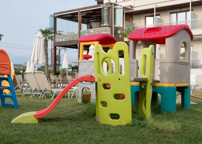 Cosmopolitan 4* Paralía