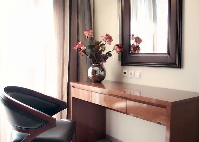 Cosmopolitan Hotel Paralía