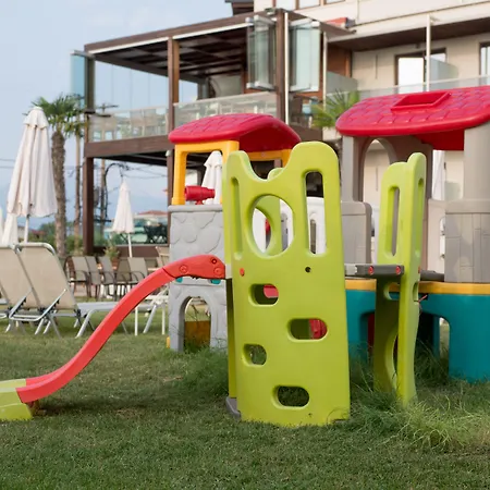 Cosmopolitan 4* Paralía