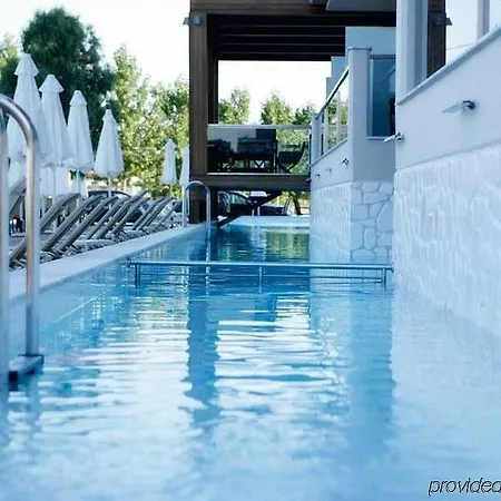Cosmopolitan Hotel 4*
