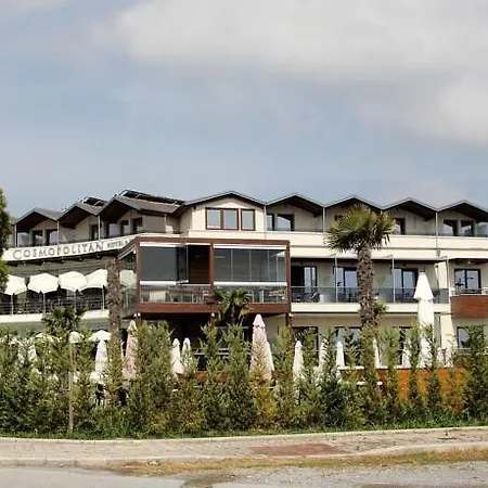 Cosmopolitan Paralía