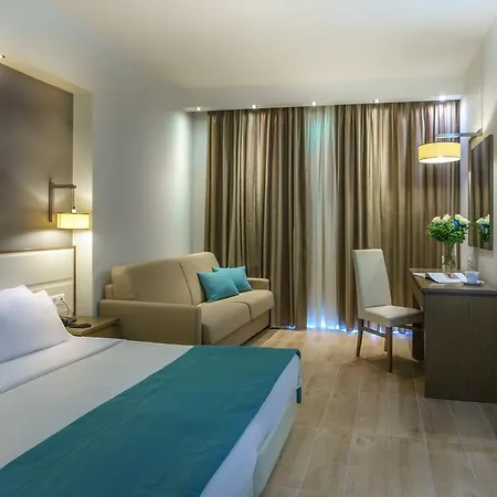 Cosmopolitan Hotel Paralía