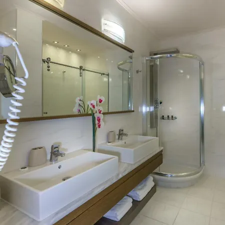 Hotel Cosmopolitan Paralía