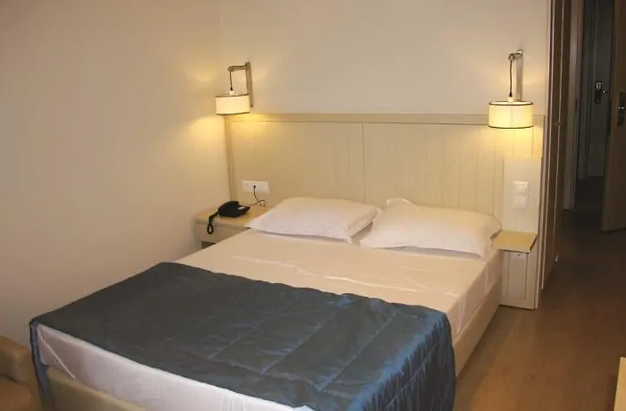 Hotel Cosmopolitan 4*