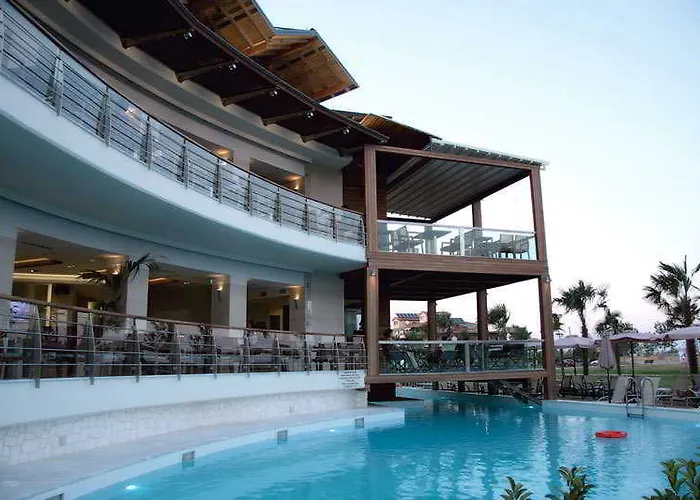 Cosmopolitan Hotel Paralía