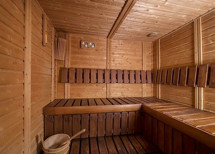 Cosmopolitan Hotel 4*